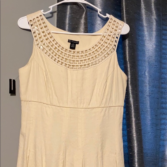 Dress - Picture 4 of 4